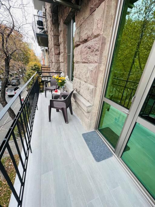 Spacious 2 Bedrooms In The Center Of Yerevan Exterior photo