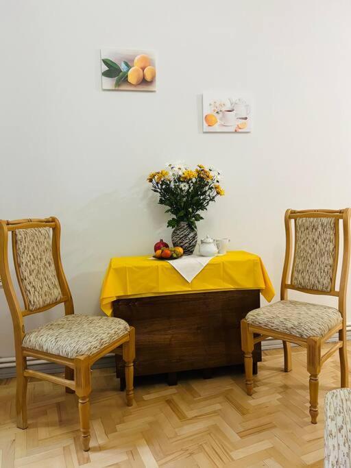 Spacious 2 Bedrooms In The Center Of Yerevan Exterior photo