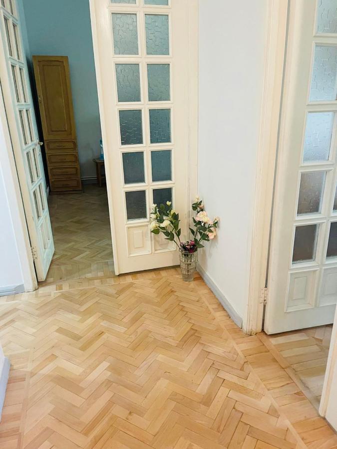 Spacious 2 Bedrooms In The Center Of Yerevan Exterior photo